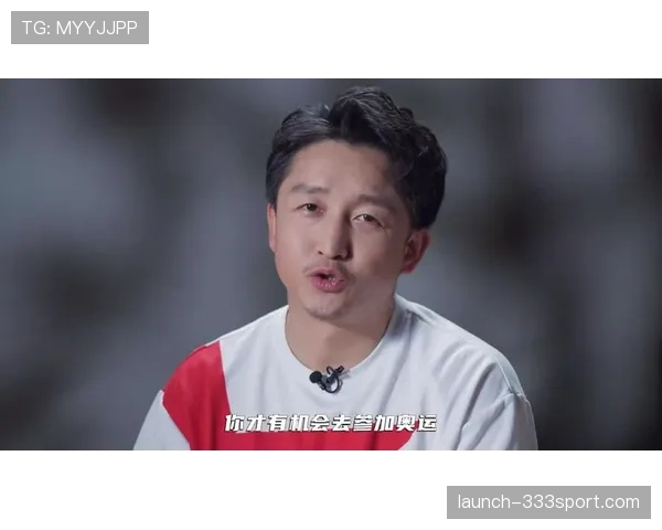 邹市明家的冰箱里塞满了蛋白粉，连饮料都得扫码看成分表